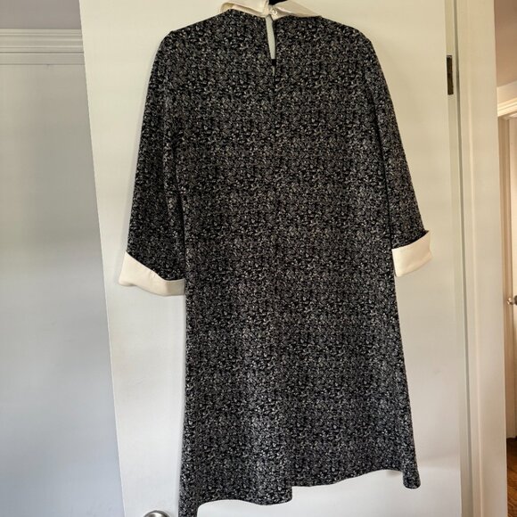 Betsey Johnson Dress, shift dress, comfy material, size 12 - Picture 2 of 4